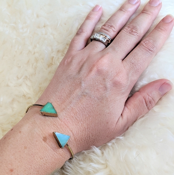 FINAL DROPFaux Druzy and Stone Earrings & Bracelet - Picture 3 of 4